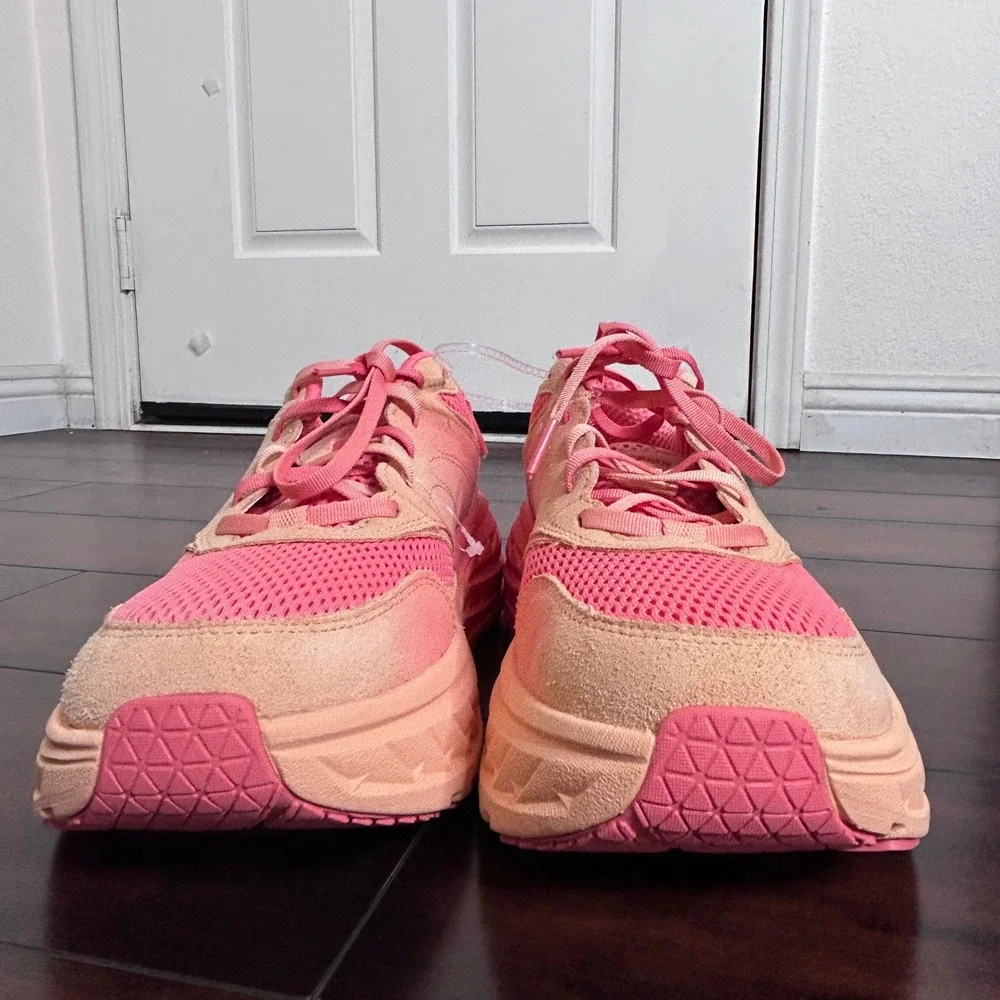 NWOB Hoka One One Vibrant Bloom Bondi L Cantaloupe Men 10.5 W 11.5
